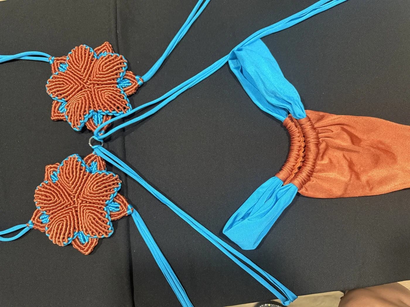 Bikini Flor · Azul y Naranja